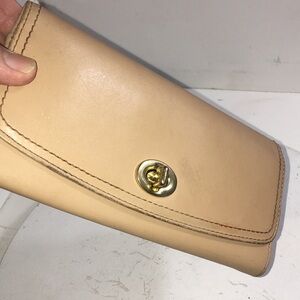 Coach Tan Leather Wallet Classic Design
